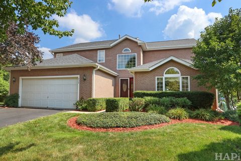 Photo of 234 N Crooked Lake Lane, Lindenhurst, IL 60046 (MLS # 12486230)