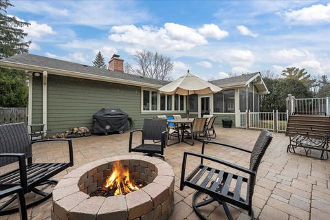 Tiny photo for 719 Burchell Avenue, Highland Park, IL 60035 (MLS # 12580689)