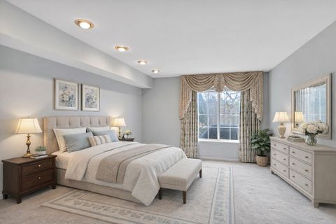 Tiny photo for 241 Woodstone Circle, Buffalo Grove, IL 60089 (MLS # 12618727)