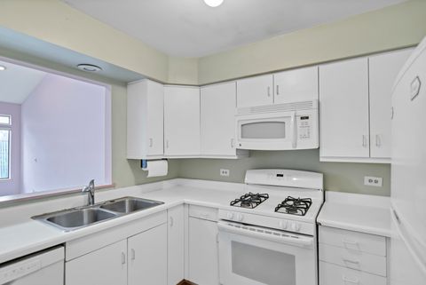 Tiny photo for 241 Woodstone Circle, Buffalo Grove, IL 60089 (MLS # 12618727)