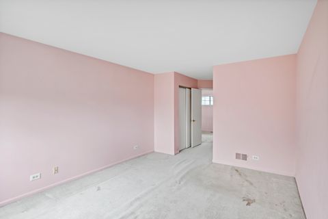 Tiny photo for 241 Woodstone Circle, Buffalo Grove, IL 60089 (MLS # 12618727)