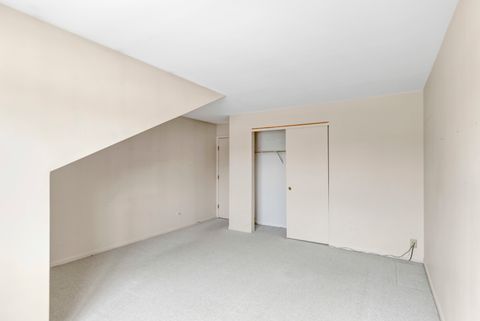 Tiny photo for 241 Woodstone Circle, Buffalo Grove, IL 60089 (MLS # 12618727)