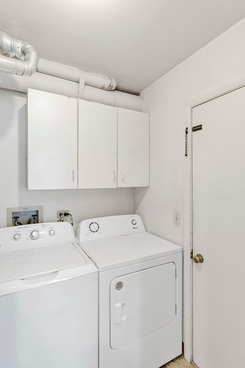 Tiny photo for 241 Woodstone Circle, Buffalo Grove, IL 60089 (MLS # 12618727)