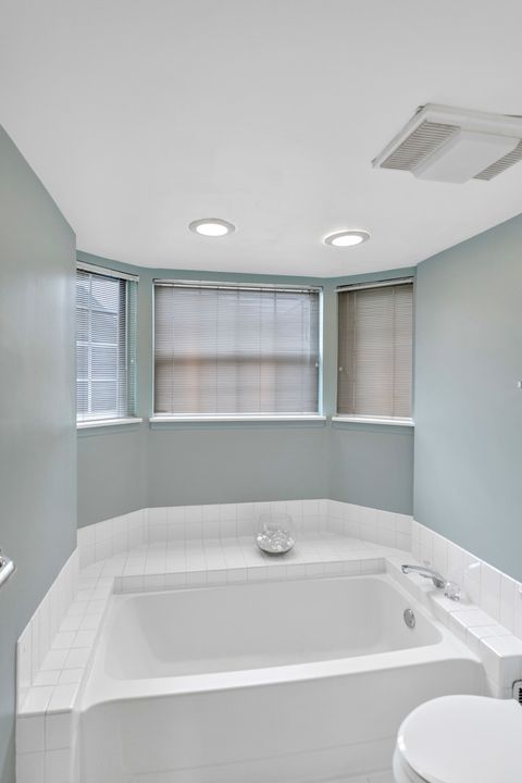 Tiny photo for 241 Woodstone Circle, Buffalo Grove, IL 60089 (MLS # 12618727)