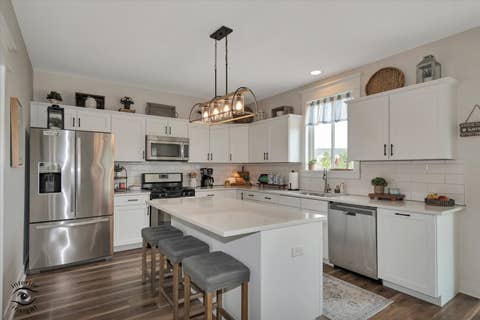 Tiny photo for 2125 High View Road, New Lenox, IL 60451 (MLS # 12644459)