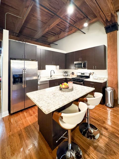 Tiny photo for 770 W Gladys Avenue #305, Chicago, IL 60661 (MLS # 12522870)