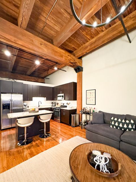 Tiny photo for 770 W Gladys Avenue #305, Chicago, IL 60661 (MLS # 12522870)