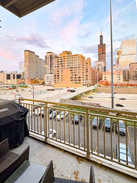 Tiny photo for 770 W Gladys Avenue #305, Chicago, IL 60661 (MLS # 12522870)