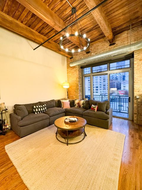 Tiny photo for 770 W Gladys Avenue #305, Chicago, IL 60661 (MLS # 12522870)