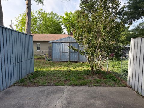 Tiny photo for 916 Illinois Avenue, Murphysboro, IL 62966 (MLS # 12635976)