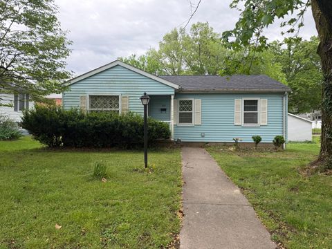 Photo of 916 Illinois Avenue, Murphysboro, IL 62966 (MLS # 12635976)