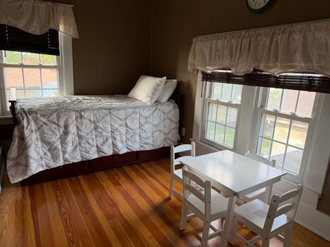 Tiny photo for 916 Illinois Avenue, Murphysboro, IL 62966 (MLS # 12635976)