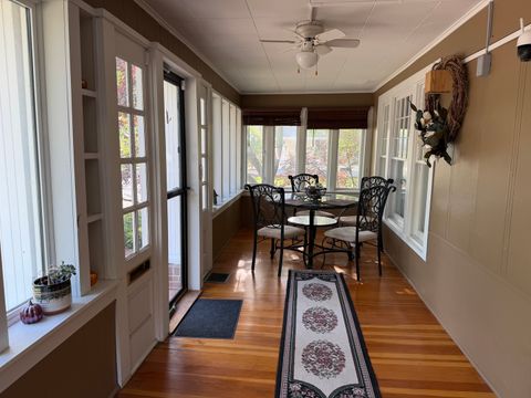 Tiny photo for 916 Illinois Avenue, Murphysboro, IL 62966 (MLS # 12635976)