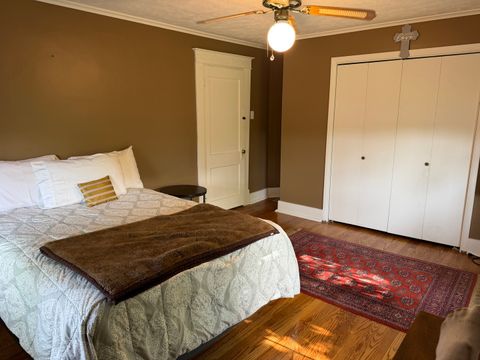 Tiny photo for 916 Illinois Avenue, Murphysboro, IL 62966 (MLS # 12635976)