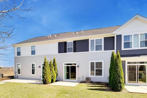 Tiny photo for 4152 Calder Lane, Aurora, IL 60504 (MLS # 12606647)