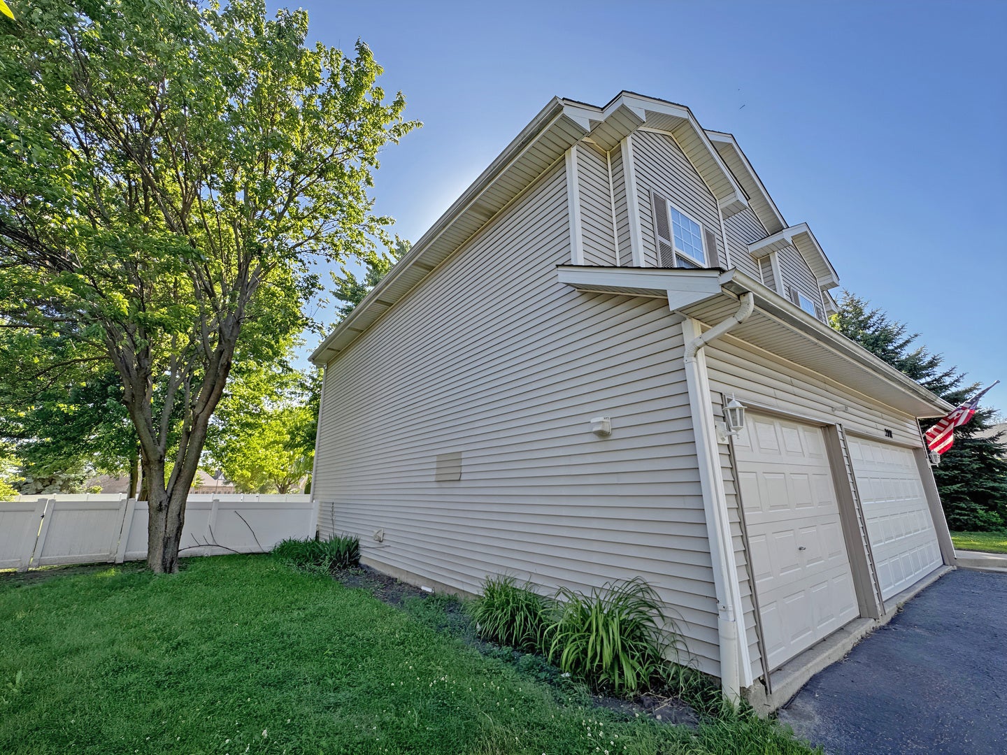 2001 Gray Hawk Drive