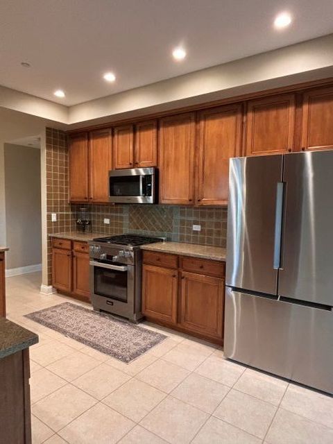 Tiny photo for 2700 Summit Drive #101, Glenview, IL 60025 (MLS # 12472085)