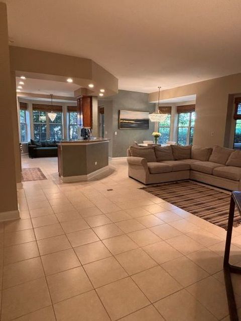 Tiny photo for 2700 Summit Drive #101, Glenview, IL 60025 (MLS # 12472085)