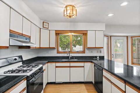 Tiny photo for 1600 Brentford Drive, Naperville, IL 60563 (MLS # 12769829)