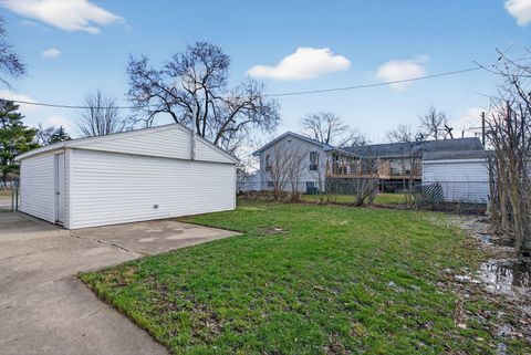 Tiny photo for 401 Concord Drive, Streamwood, IL 60107 (MLS # 12588745)