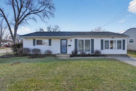 Photo of 401 Concord Drive, Streamwood, IL 60107 (MLS # 12588745)