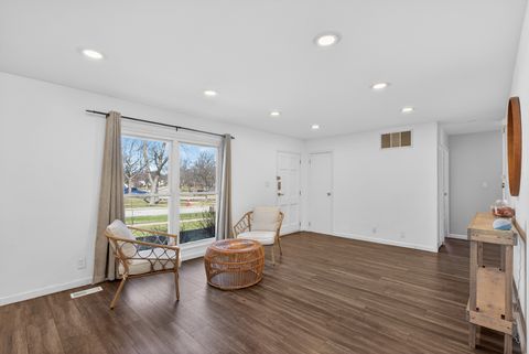 Tiny photo for 401 Concord Drive, Streamwood, IL 60107 (MLS # 12588745)