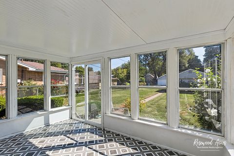 Tiny photo for 1054 S 7th Avenue, Kankakee, IL 60901 (MLS # 12462767)