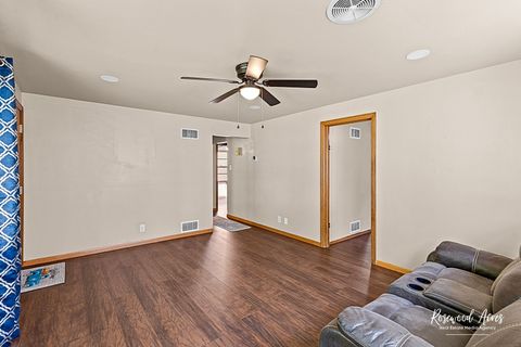 Tiny photo for 1054 S 7th Avenue, Kankakee, IL 60901 (MLS # 12462767)