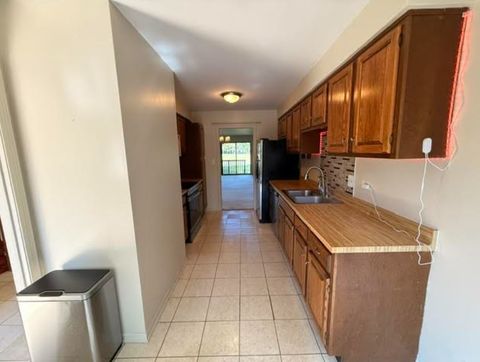 Tiny photo for 199 Timber Ridge Road #-, Lake Barrington, IL 60010 (MLS # 12657234)