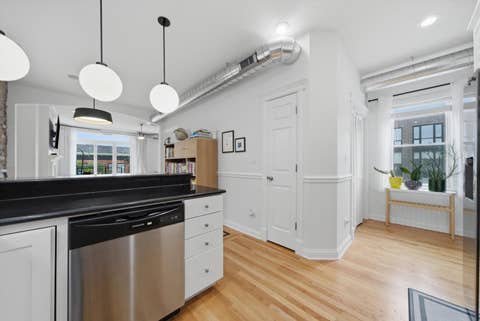 Tiny photo for 5302 N Winthrop Avenue #4, Chicago, IL 60640 (MLS # 12704258)