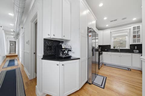 Tiny photo for 5302 N Winthrop Avenue #4, Chicago, IL 60640 (MLS # 12704258)