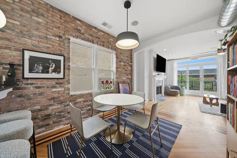 Tiny photo for 5302 N Winthrop Avenue #4, Chicago, IL 60640 (MLS # 12704258)