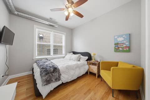 Tiny photo for 5302 N Winthrop Avenue #4, Chicago, IL 60640 (MLS # 12704258)