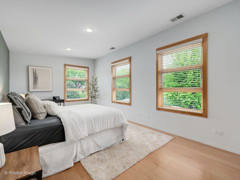 Tiny photo for 4557 Woodland Avenue, Western Springs, IL 60558 (MLS # 12631167)