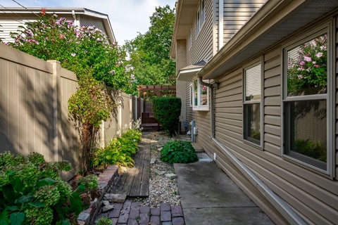 Tiny photo for 305 E Armitage Avenue, Elmhurst, IL 60126 (MLS # 12790569)