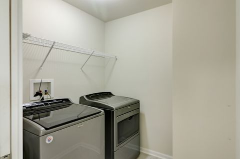 Tiny photo for 415 Highcroft Way, Lincolnshire, IL 60069 (MLS # 12442732)