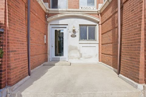 Tiny photo for 1024 E 46th Street #2W, Chicago, IL 60653 (MLS # 12562359)