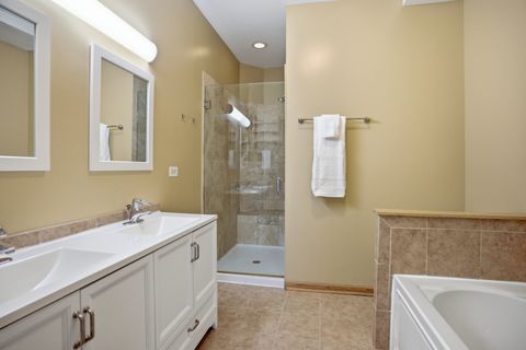 Tiny photo for 1024 E 46th Street #2W, Chicago, IL 60653 (MLS # 12562359)