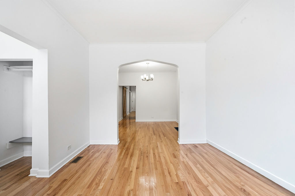 3254 W Hirsch Avenue