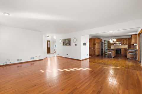 Tiny photo for 16221 Kingsport Road, Orland Park, IL 60467 (MLS # 12440713)