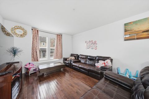 Tiny photo for 1116 Tuscany Drive, Streamwood, IL 60107 (MLS # 12576685)