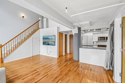 Tiny photo for 1601 S Michigan Avenue #107, Chicago, IL 60616 (MLS # 12631714)