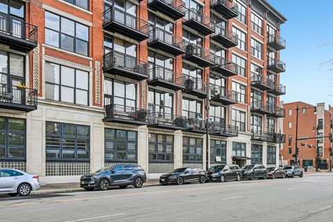 Tiny photo for 1601 S Michigan Avenue #107, Chicago, IL 60616 (MLS # 12631714)
