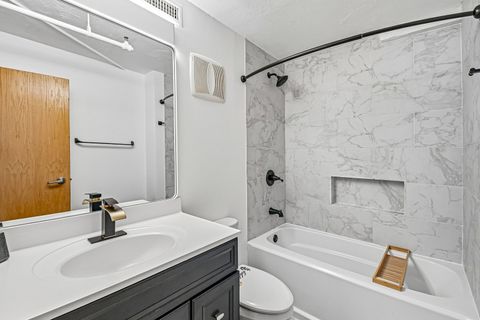 Tiny photo for 1601 S Michigan Avenue #107, Chicago, IL 60616 (MLS # 12631714)