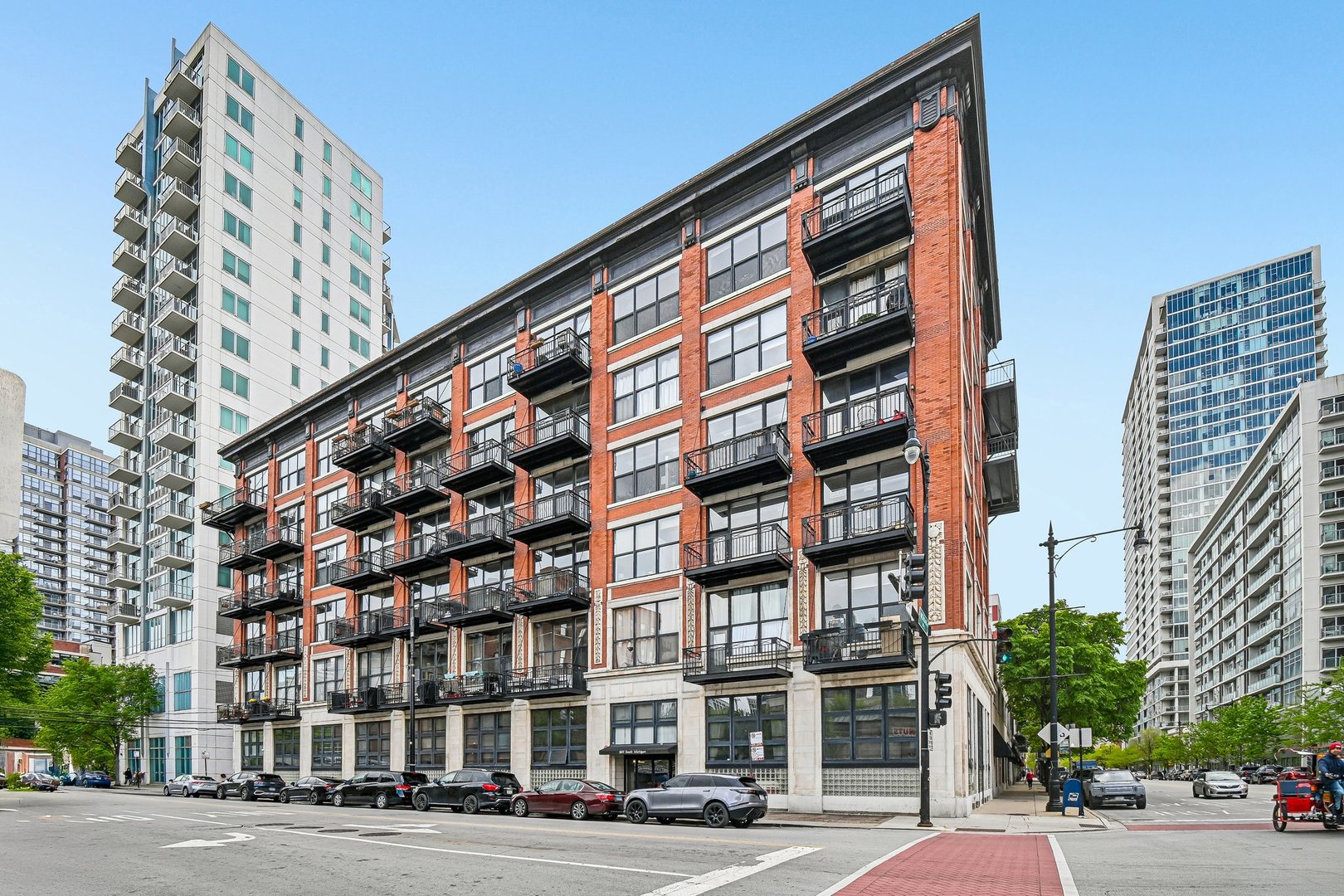 1601 S Michigan Avenue 107
