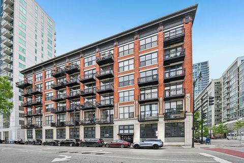 Photo of 1601 S Michigan Avenue #107, Chicago, IL 60616 (MLS # 12631714)