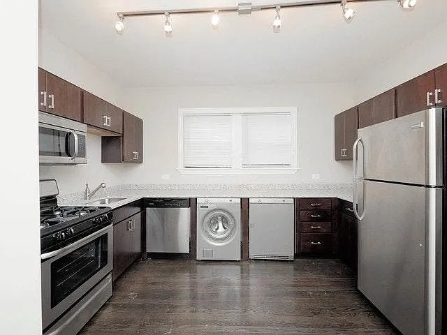 1540 W Waveland Avenue 3
