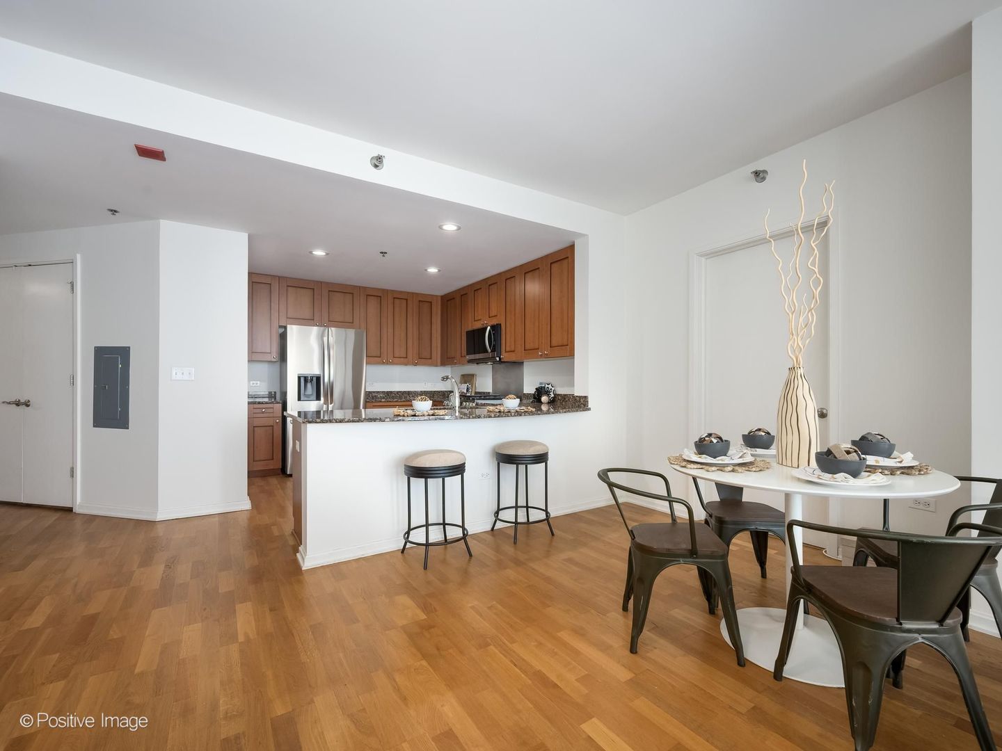 160 E Illinois Street 901