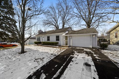 Tiny photo for 7652 Catalpa Avenue, Woodridge, IL 60517 (MLS # 12539385)