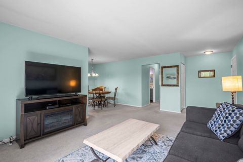 Tiny photo for 831 E Coach Road #4, Palatine, IL 60074 (MLS # 12623433)
